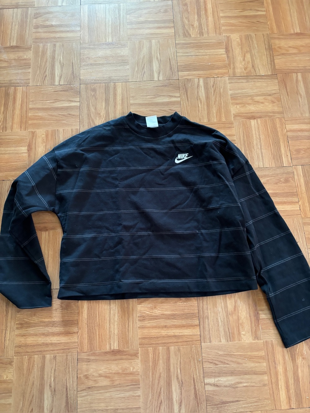 Nike shirt size XS
